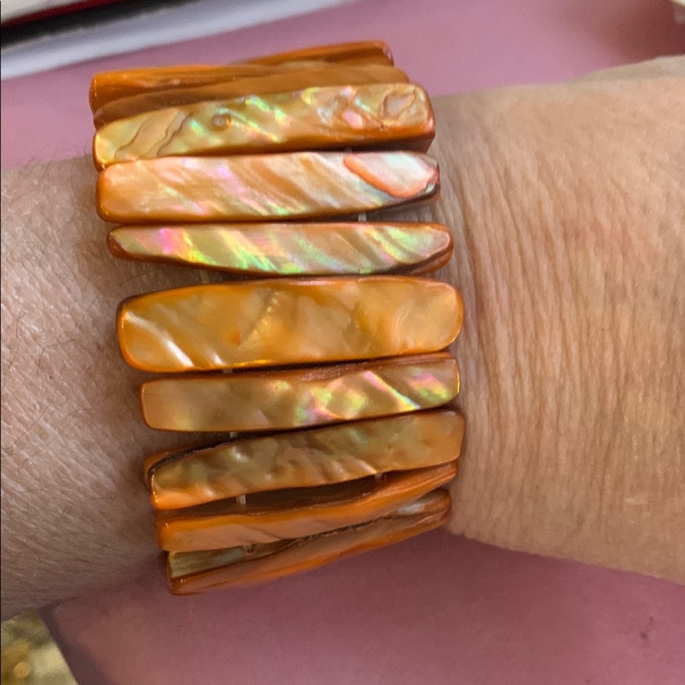 Elegant Orange Shell Bracelet